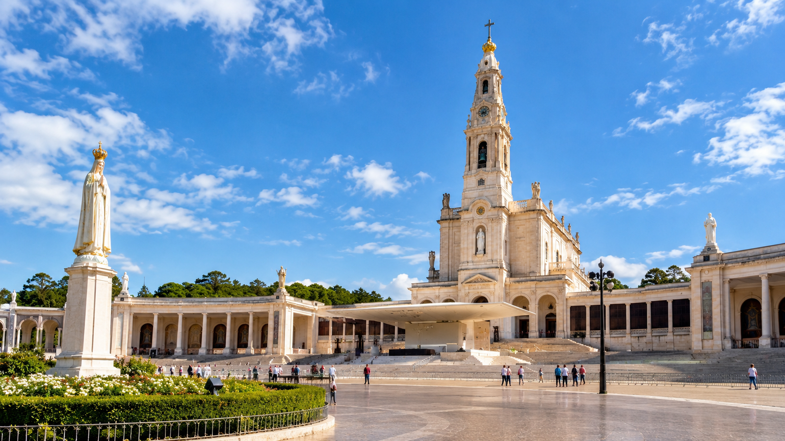 The open esplanade at the Sanctuary of Fátima